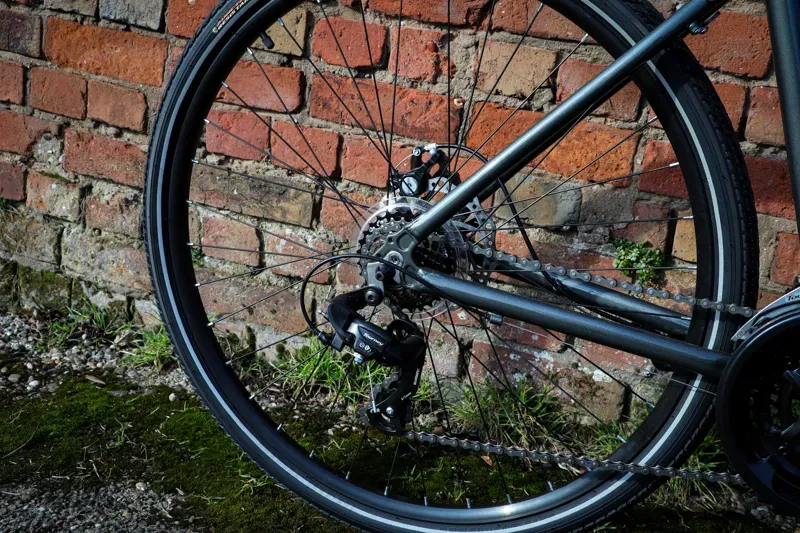 Dawes Discovery 1.0 Lowstep Hybrid Bike-3
