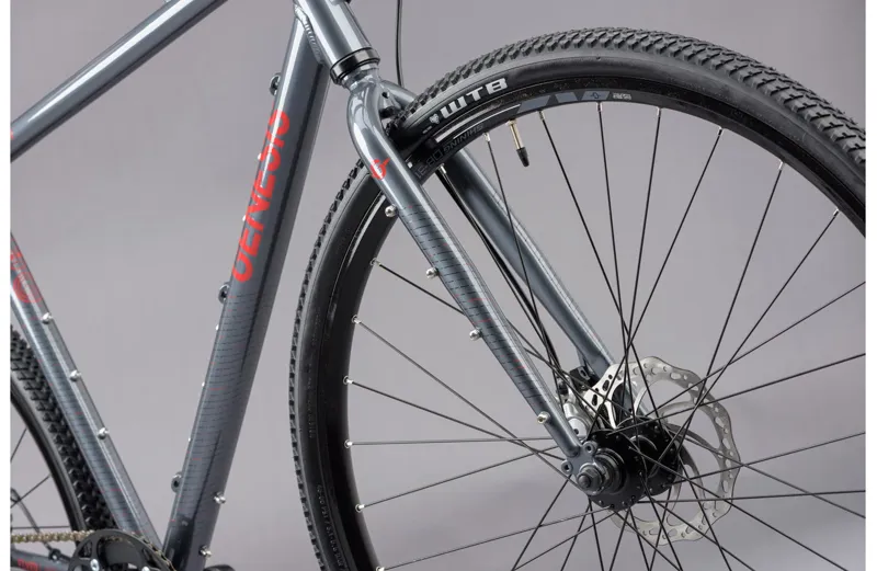 Genesis Flyer Gravel Bike in Grey-11