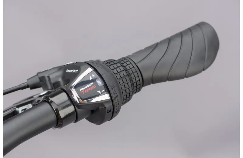 2021 Ridgeback Comet Hybrid Bike in Red-4