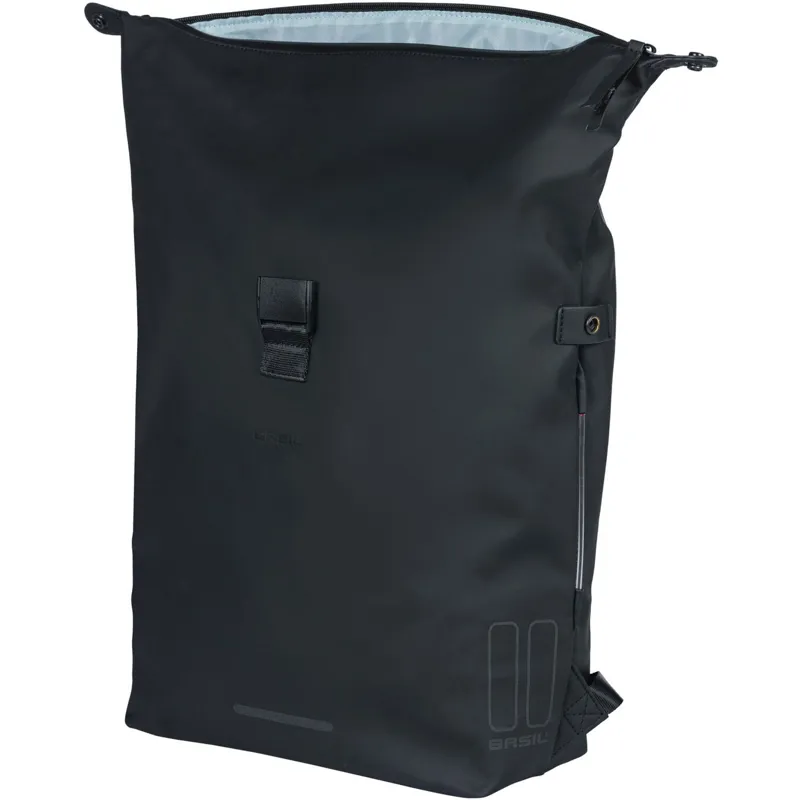 Basil SoHo 17L Backpack in Black-4