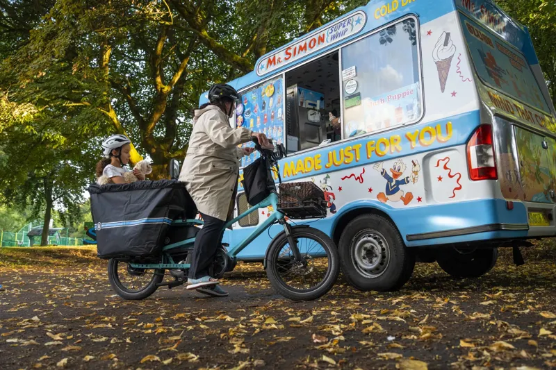 Estarli E-Cargo Longtail 700Wh Electric Cargo Bike In Hot Coral-10