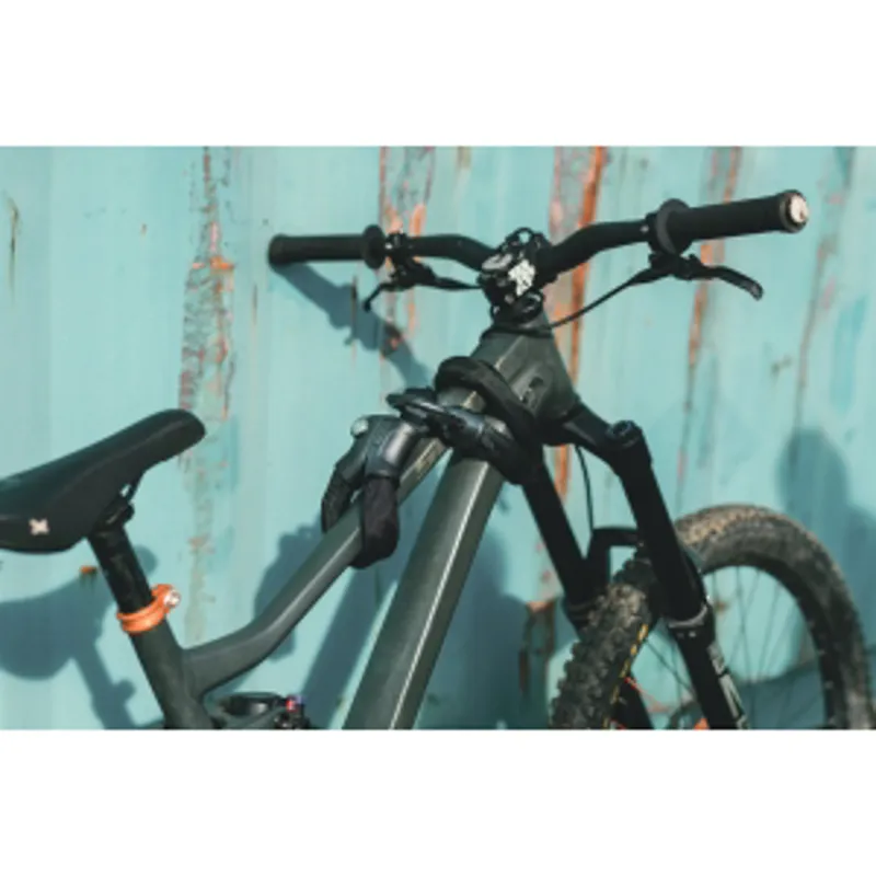 Abus Infinity Loop 1806K 6mm 4.6ft Key Plus Chain Lock in Black-1