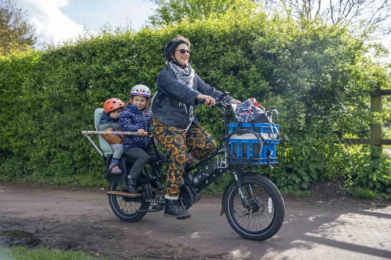 Estarli E-Cargo Longtail 700Wh Electric Cargo Bike In Hot Coral-8