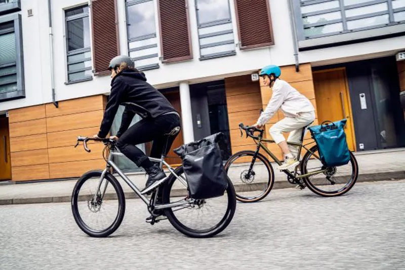 ORTLIEB Vario 26L QL2.1 2 in 1 Backpack and Pannier Bag in ROOBIOS ORANGE-12