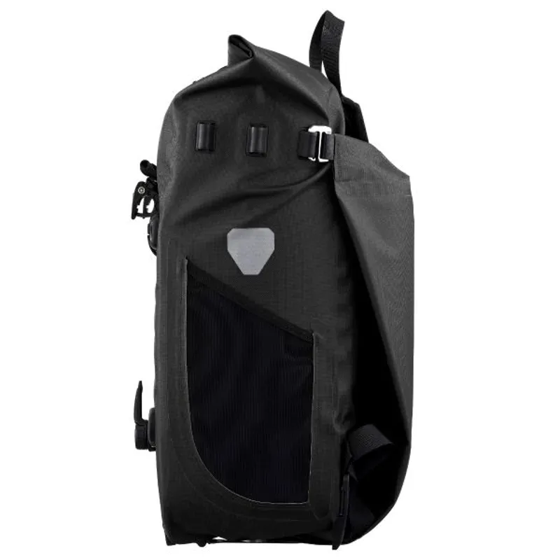 ORTLIEB Vario 26L QL2.1 2 in 1 Backpack and Pannier Bag in BLACK-3