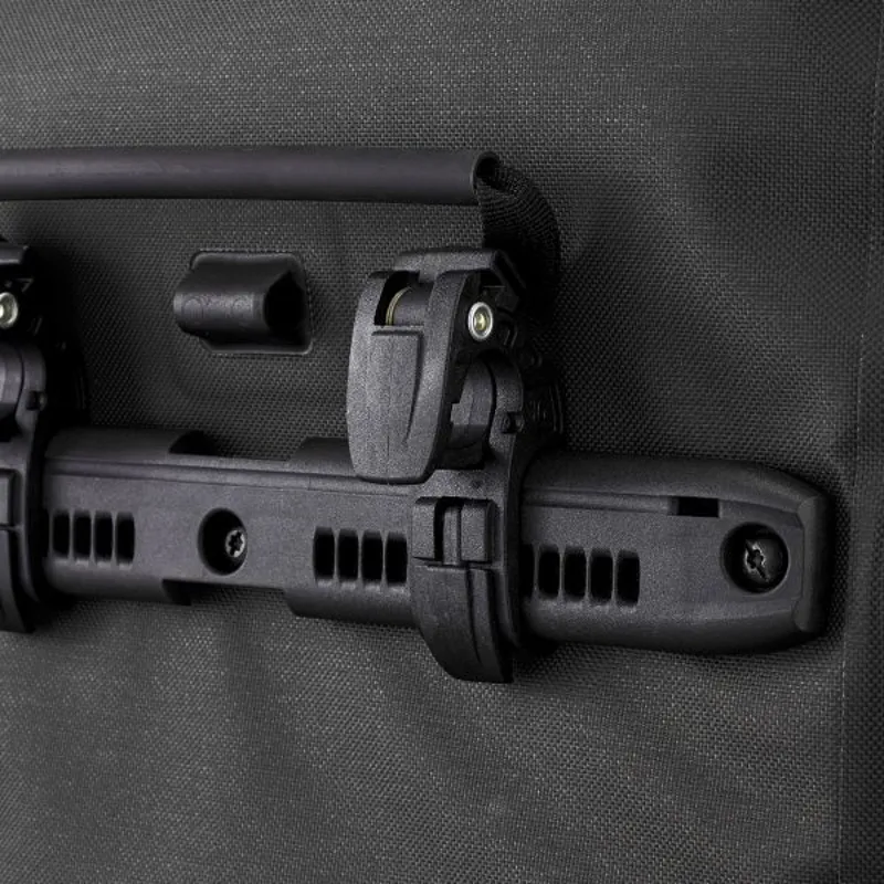 ORTLIEB Vario 26L QL2.1 2 in 1 Backpack and Pannier Bag in BLACK-5