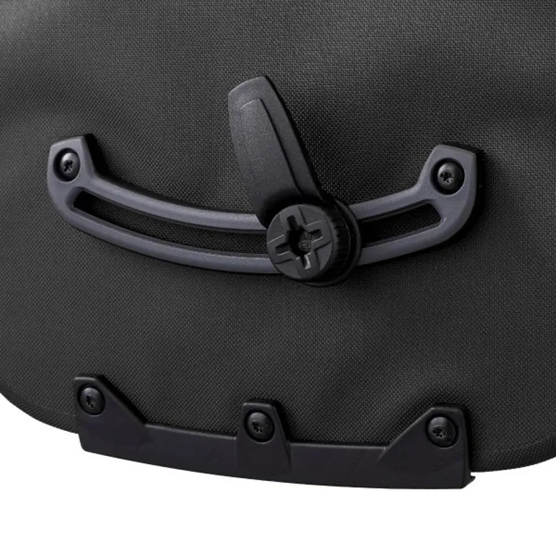 ORTLIEB Vario 20L QL2.1 2 in 1 backpack and pannier bag in BLACK-6